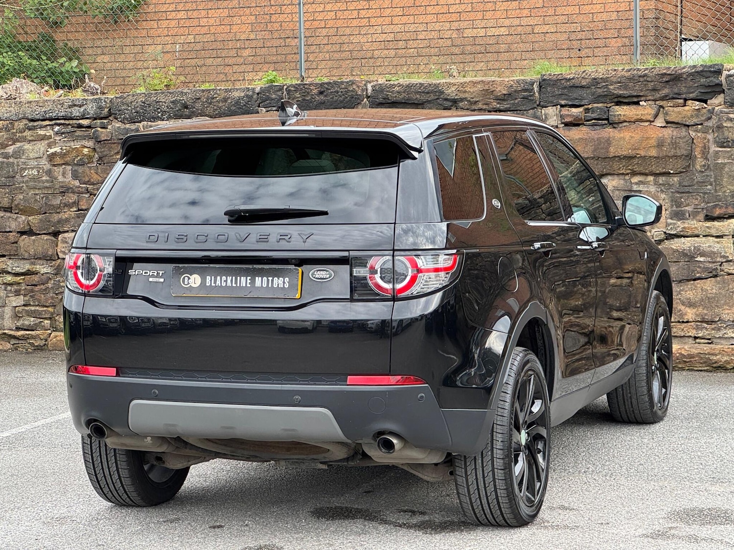 Used Land Rover Discovery Sport 2017 for sale - 76161061: Photo 7