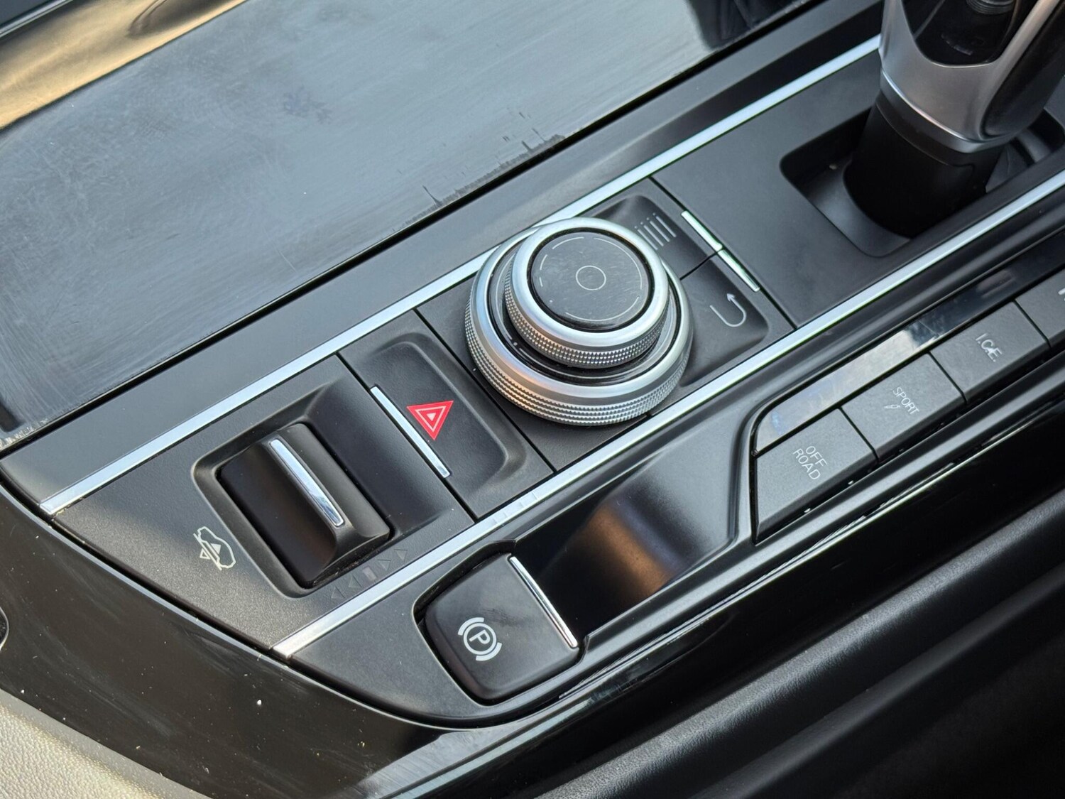 Used Maserati Levante 2016 for sale - 76161123: Photo 42