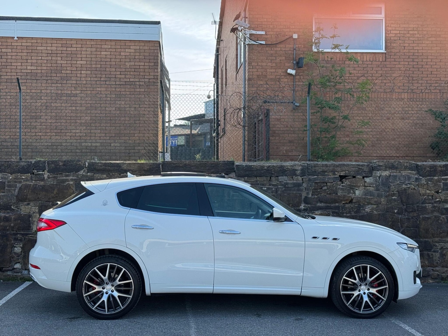 Used Maserati Levante 2016 for sale - 76161123: Photo 8