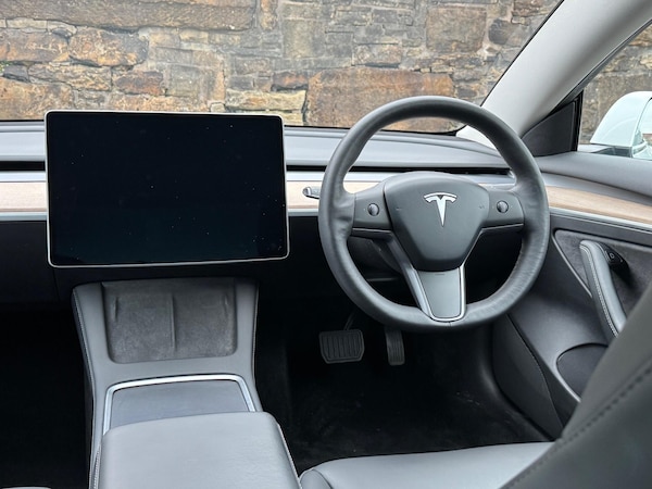 Used Tesla Model 3 2021 for sale - 76161140: Photo 25