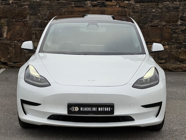 Used Tesla Model 3 2021 for sale - 76161140: Photo 2