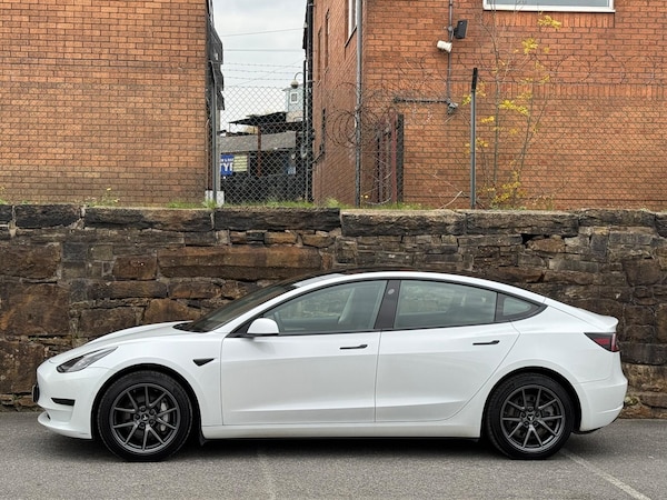 Used Tesla Model 3 2021 for sale - 76161140: Photo 4