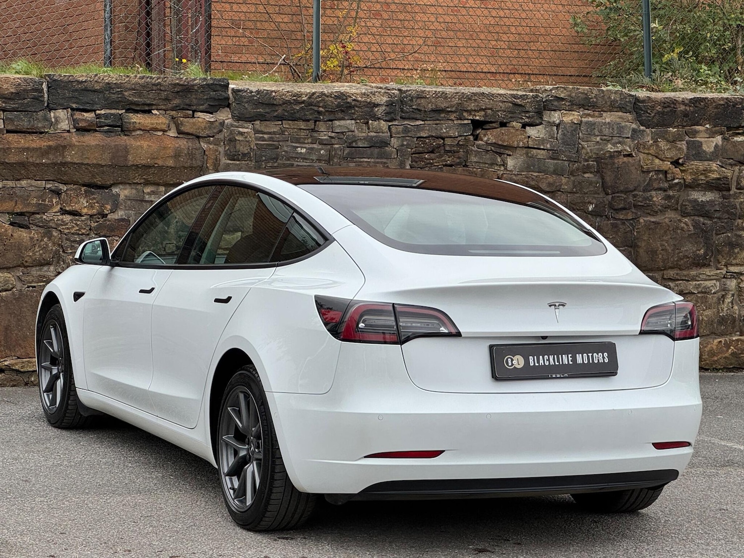 Used Tesla Model 3 2021 for sale - 76161140: Photo 5