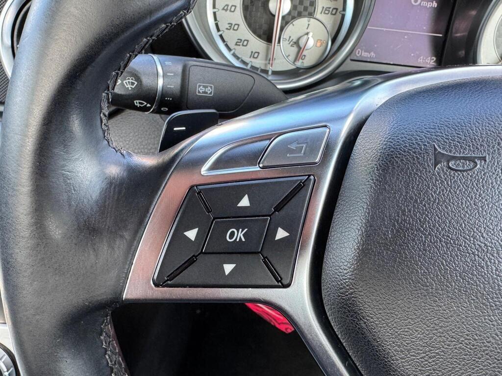 Used Mercedes-Benz SLK 2014 for sale - 76161141: Photo 30