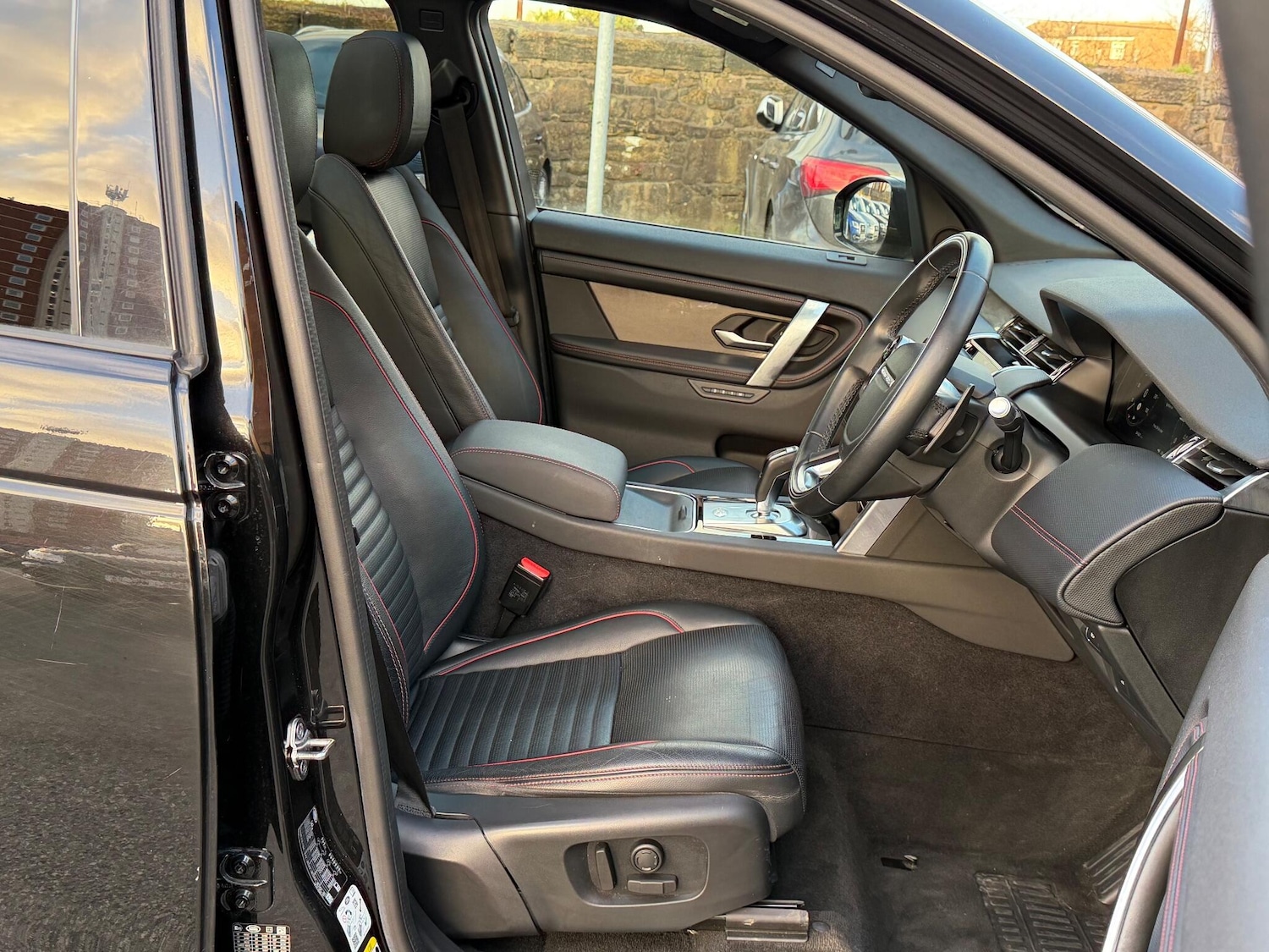 Used Land Rover Discovery Sport 2020 for sale - 76936461: Photo 14