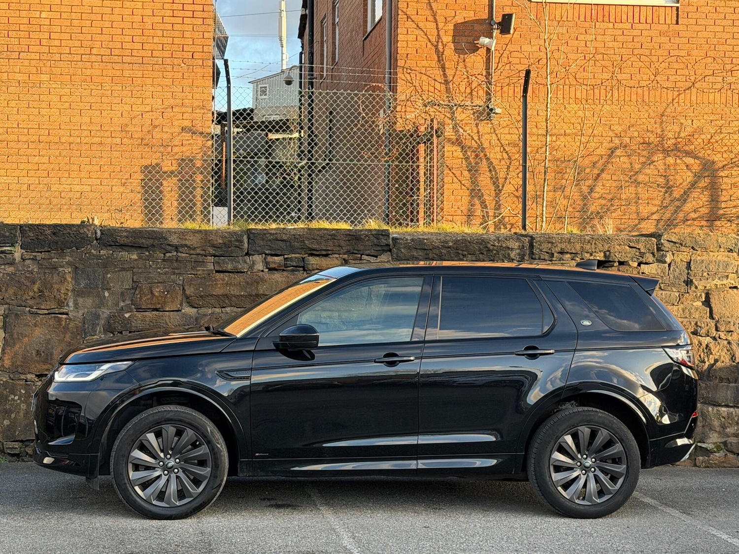 Used Land Rover Discovery Sport 2020 for sale - 76936461: Photo 4