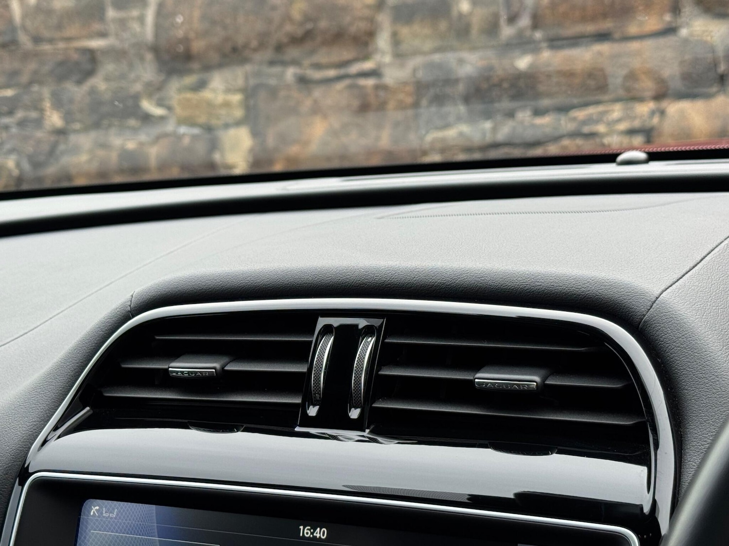 Used Jaguar F-Pace for sale - 76995875: Photo 29