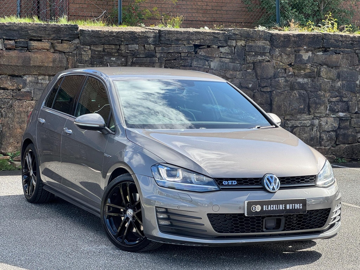 Used Volkswagen Golf 2015 for sale - 76161092: Photo 1
