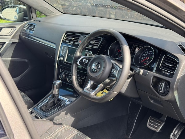 Used Volkswagen Golf 2015 for sale - 76161092: Photo 11