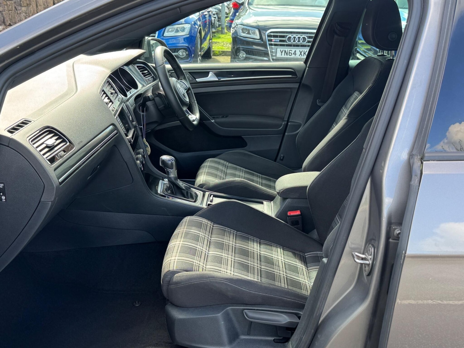 Used Volkswagen Golf 2015 for sale - 76161092: Photo 15