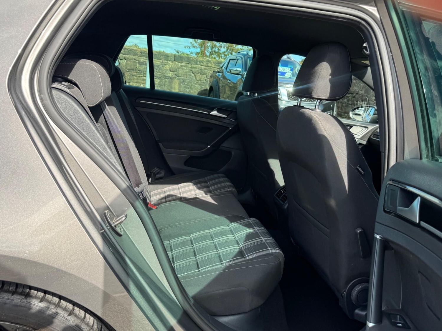 Used Volkswagen Golf 2015 for sale - 76161092: Photo 18