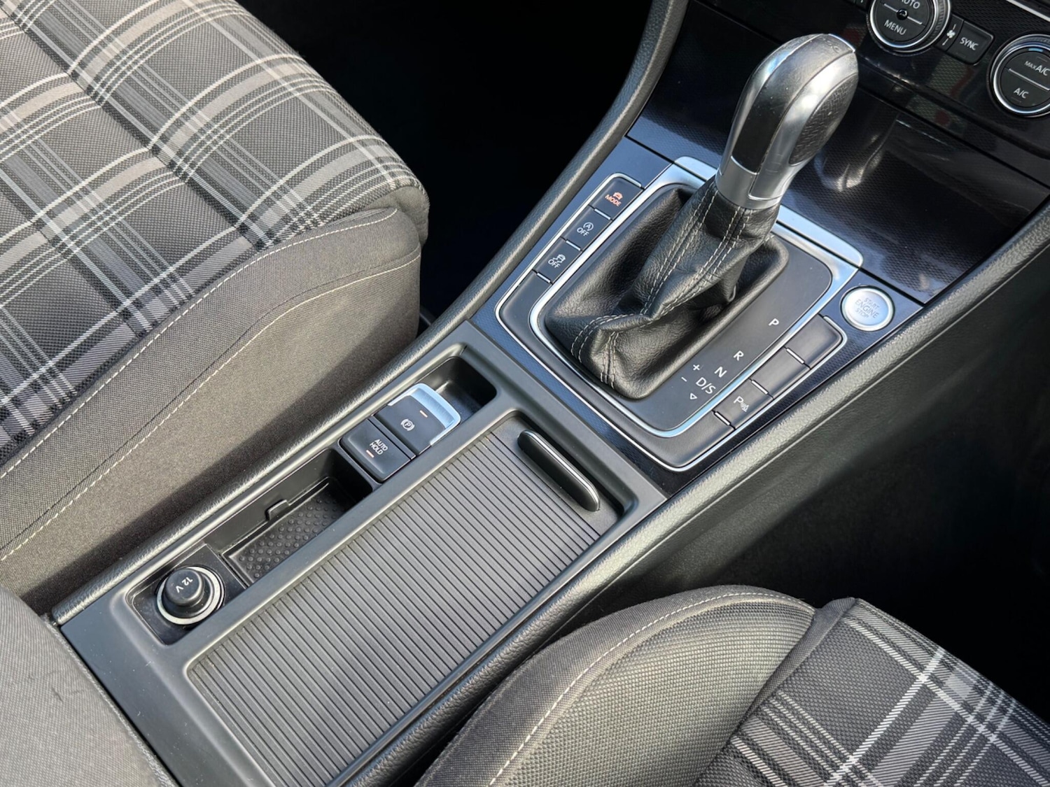 Used Volkswagen Golf 2015 for sale - 76161092: Photo 38