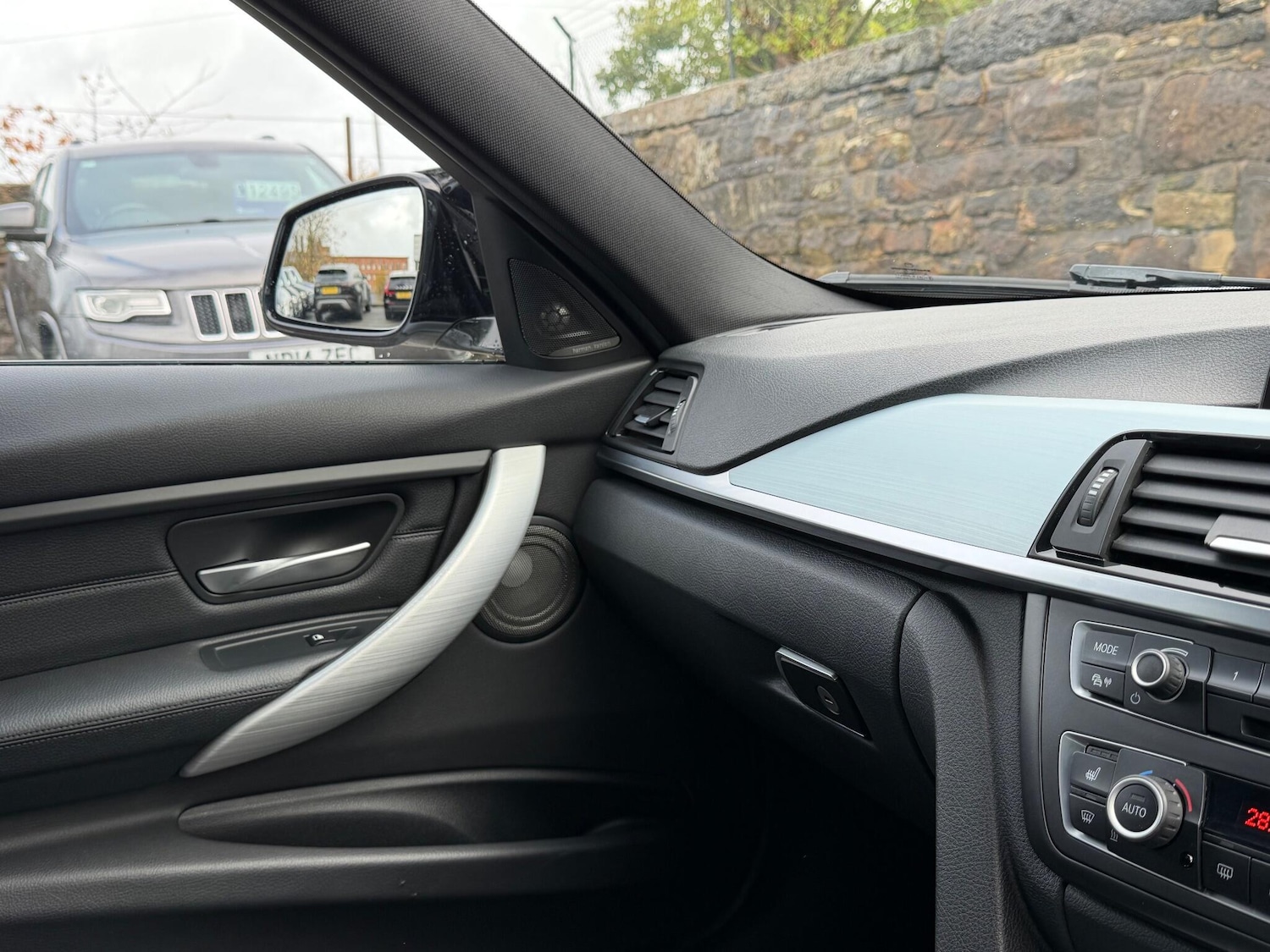 Used BMW 3 Series for sale - 76995757: Photo 55