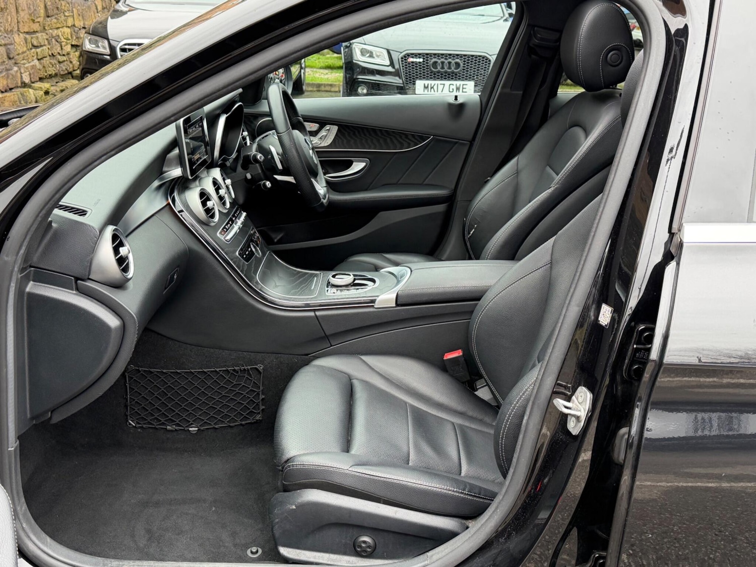 Used Mercedes-Benz C Class 2018 for sale - 77166500: Photo 17