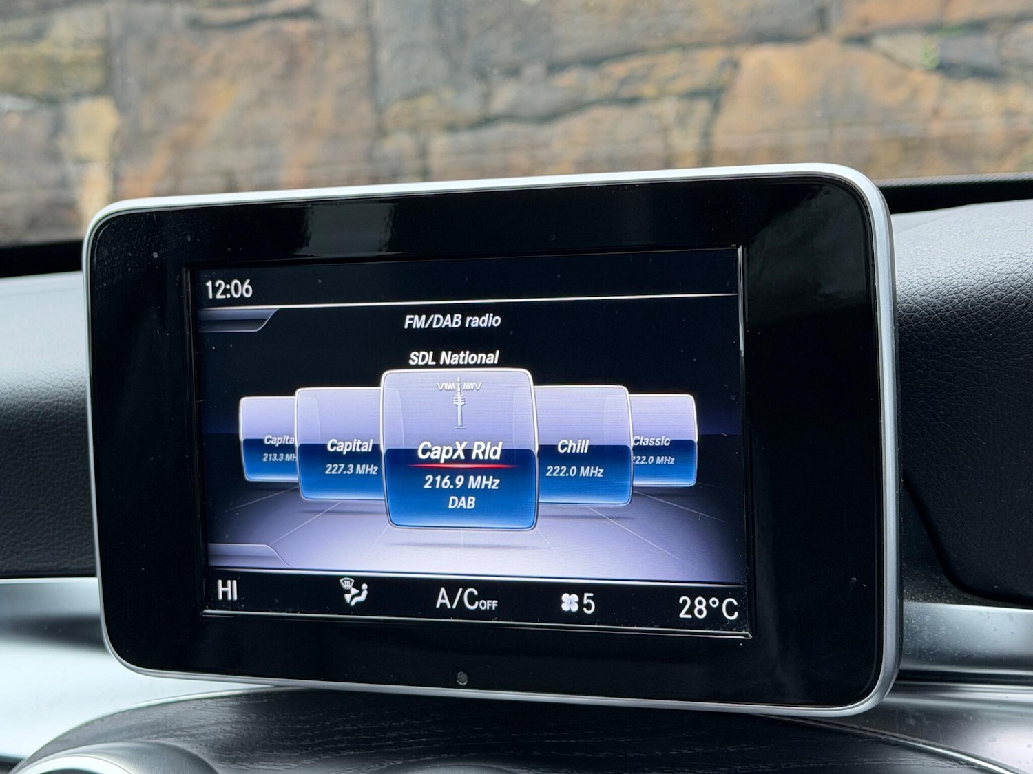 Used Mercedes-Benz C Class 2018 for sale - 77166500: Photo 31