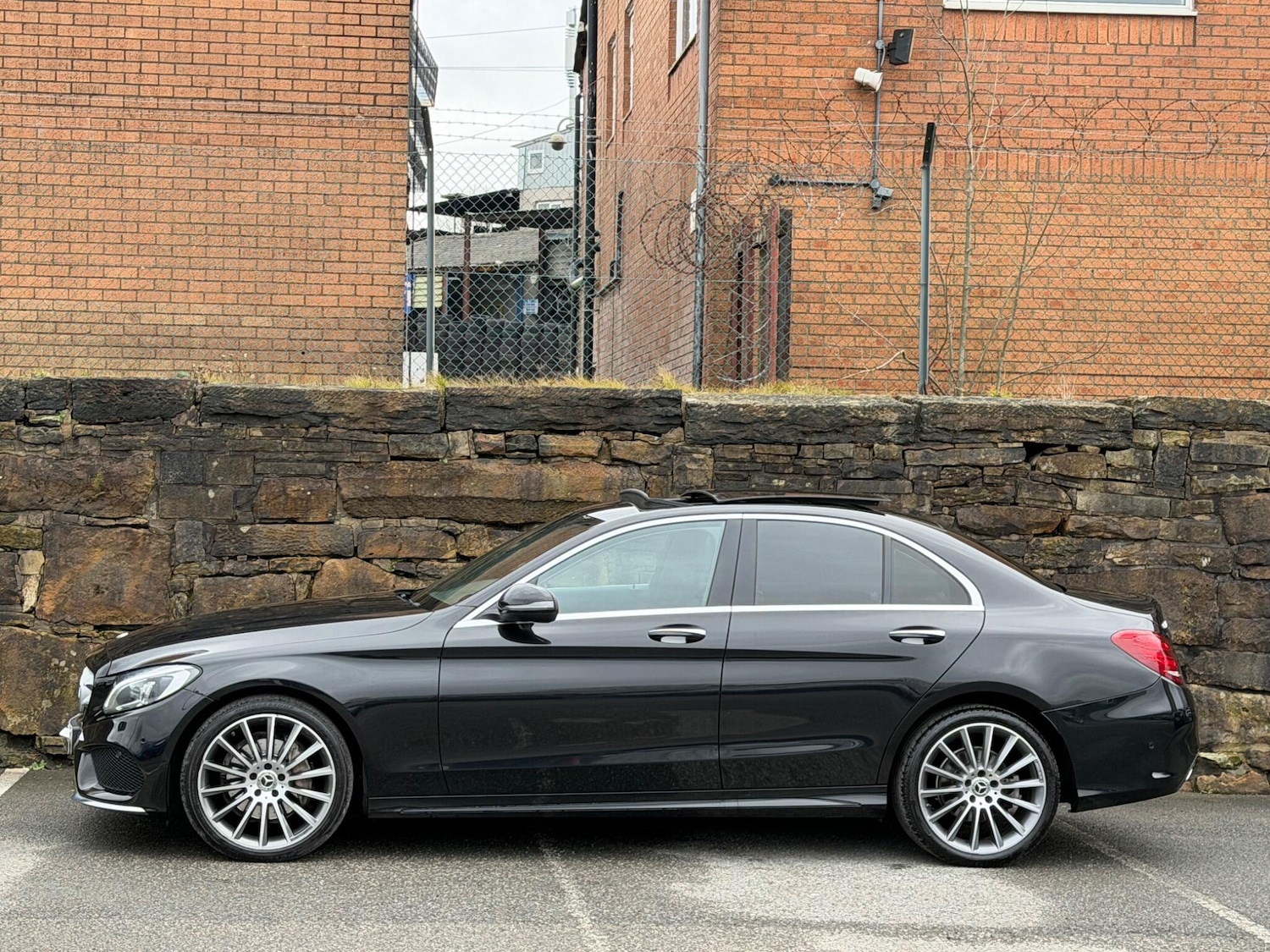 Used Mercedes-Benz C Class 2018 for sale - 77166500: Photo 4