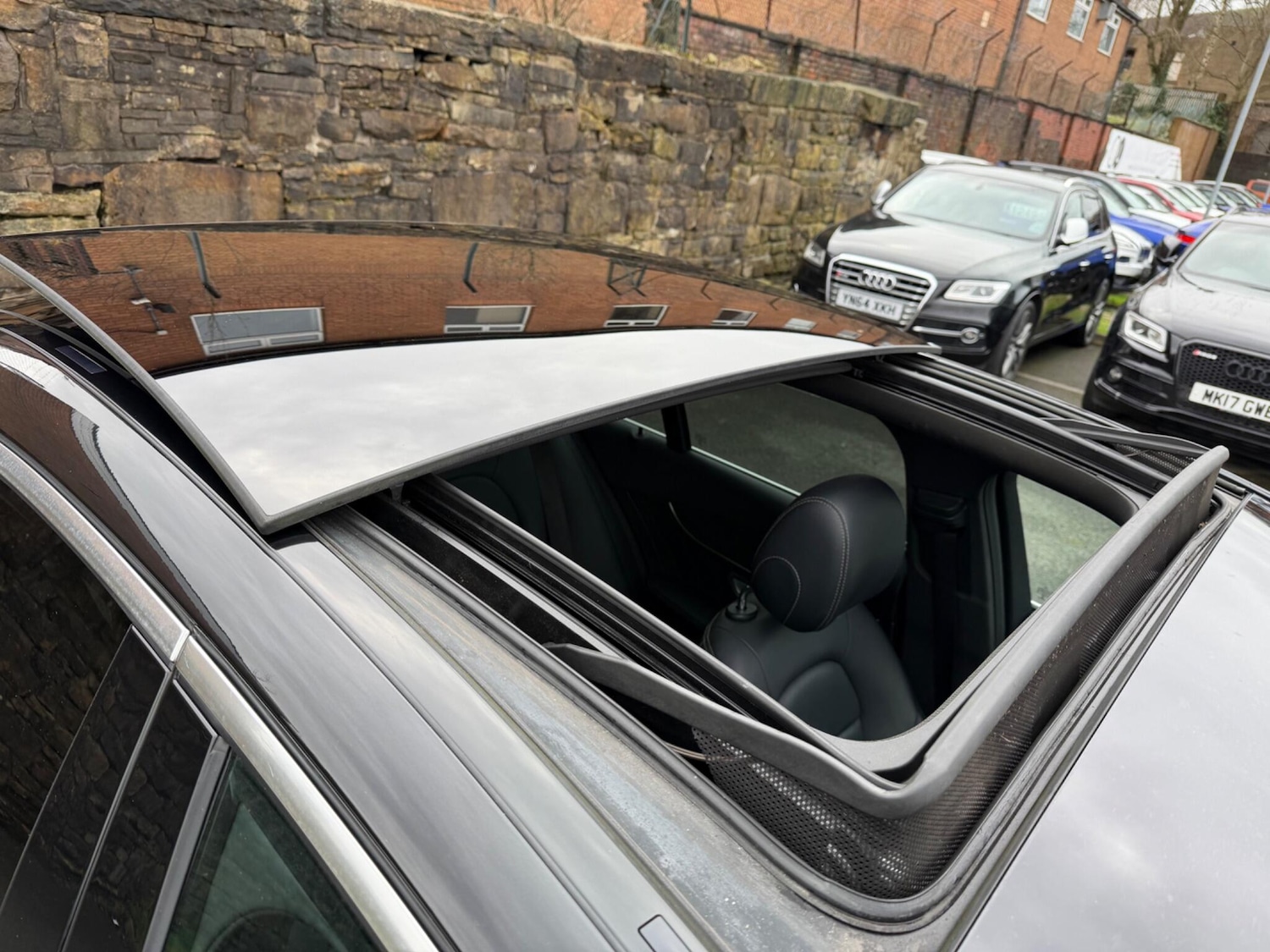 Used Mercedes-Benz C Class 2018 for sale - 77166500: Photo 9