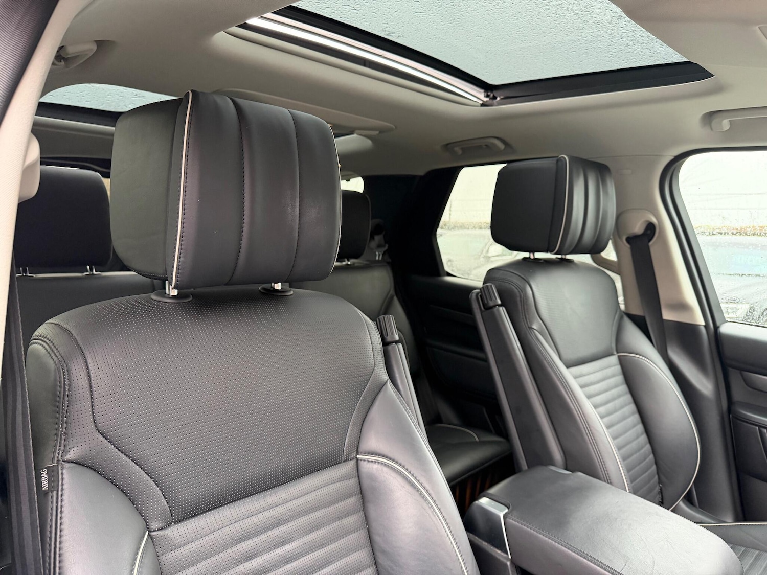 Used Land Rover Discovery 2017 for sale - 76850409: Photo 20