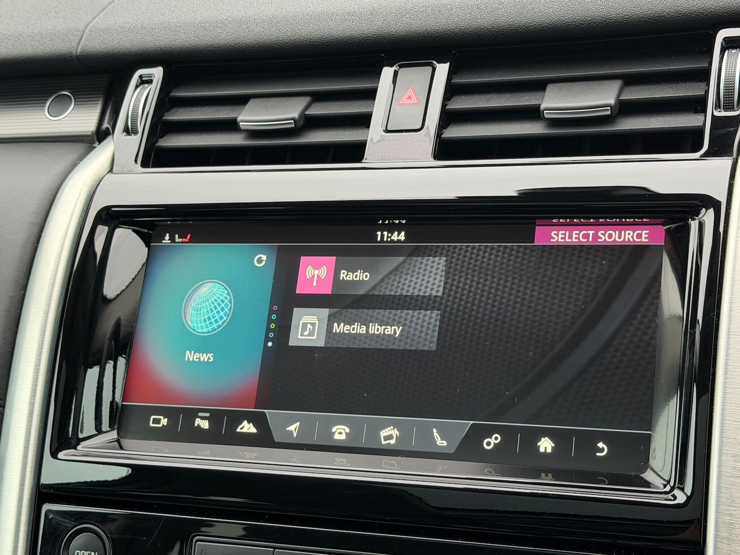 Used Land Rover Discovery 2017 for sale - 76850409: Photo 42