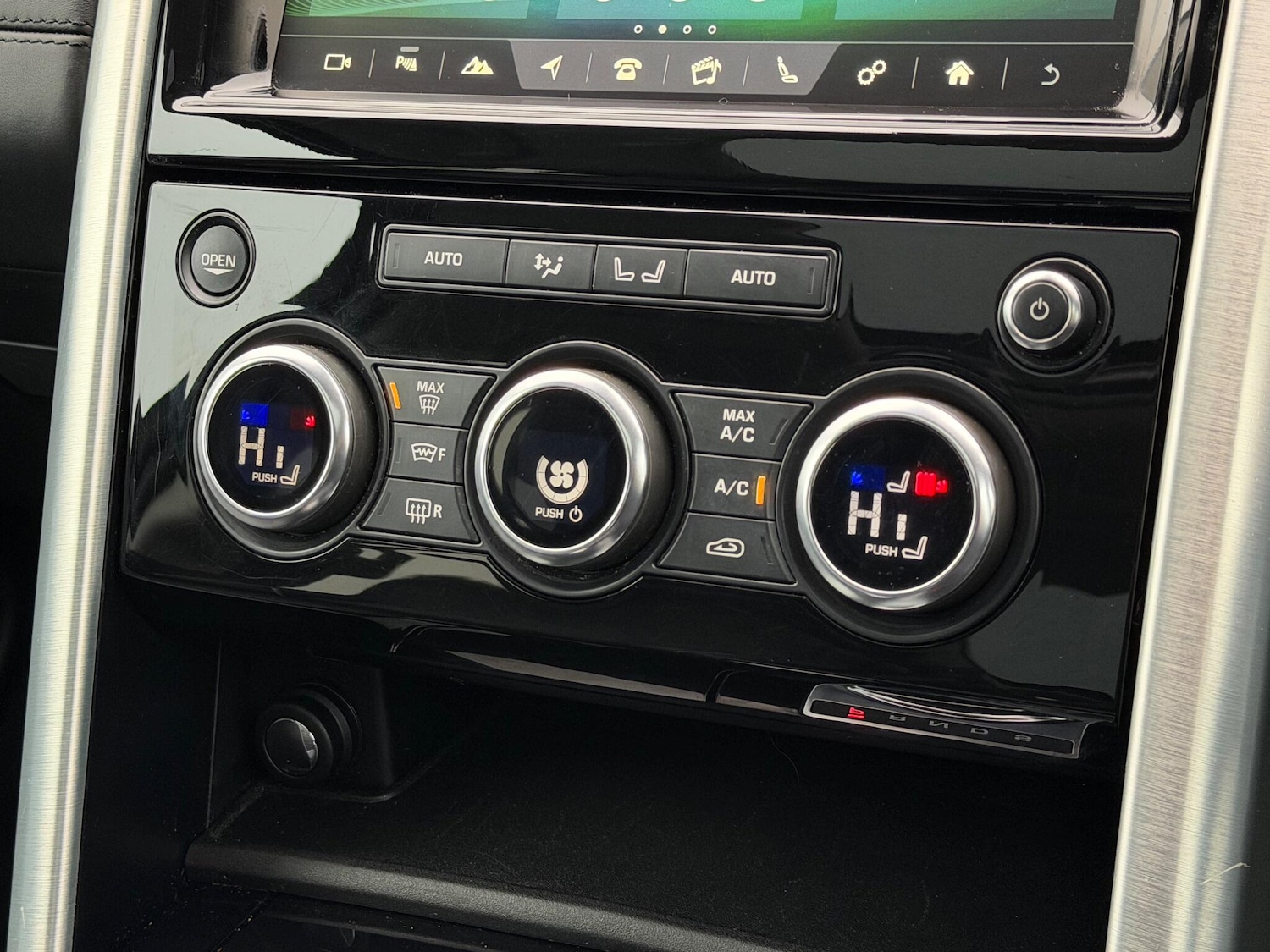 Used Land Rover Discovery 2017 for sale - 76850409: Photo 44