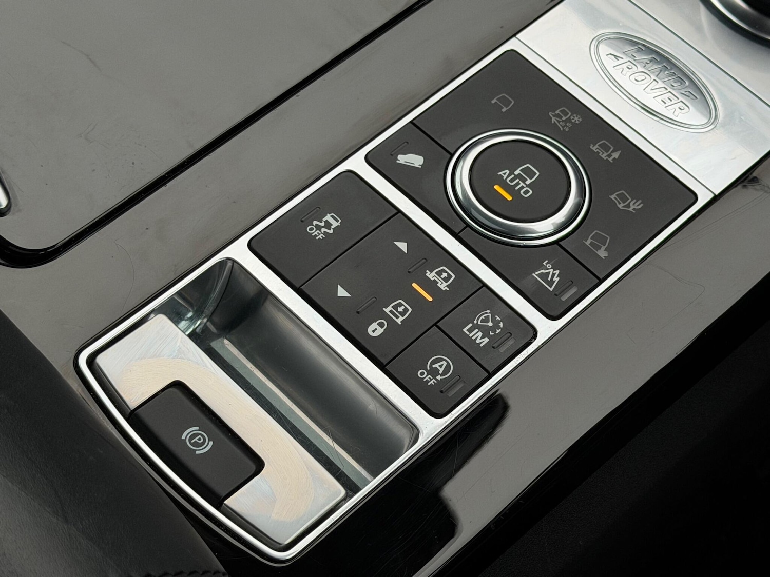 Used Land Rover Discovery 2017 for sale - 76850409: Photo 49