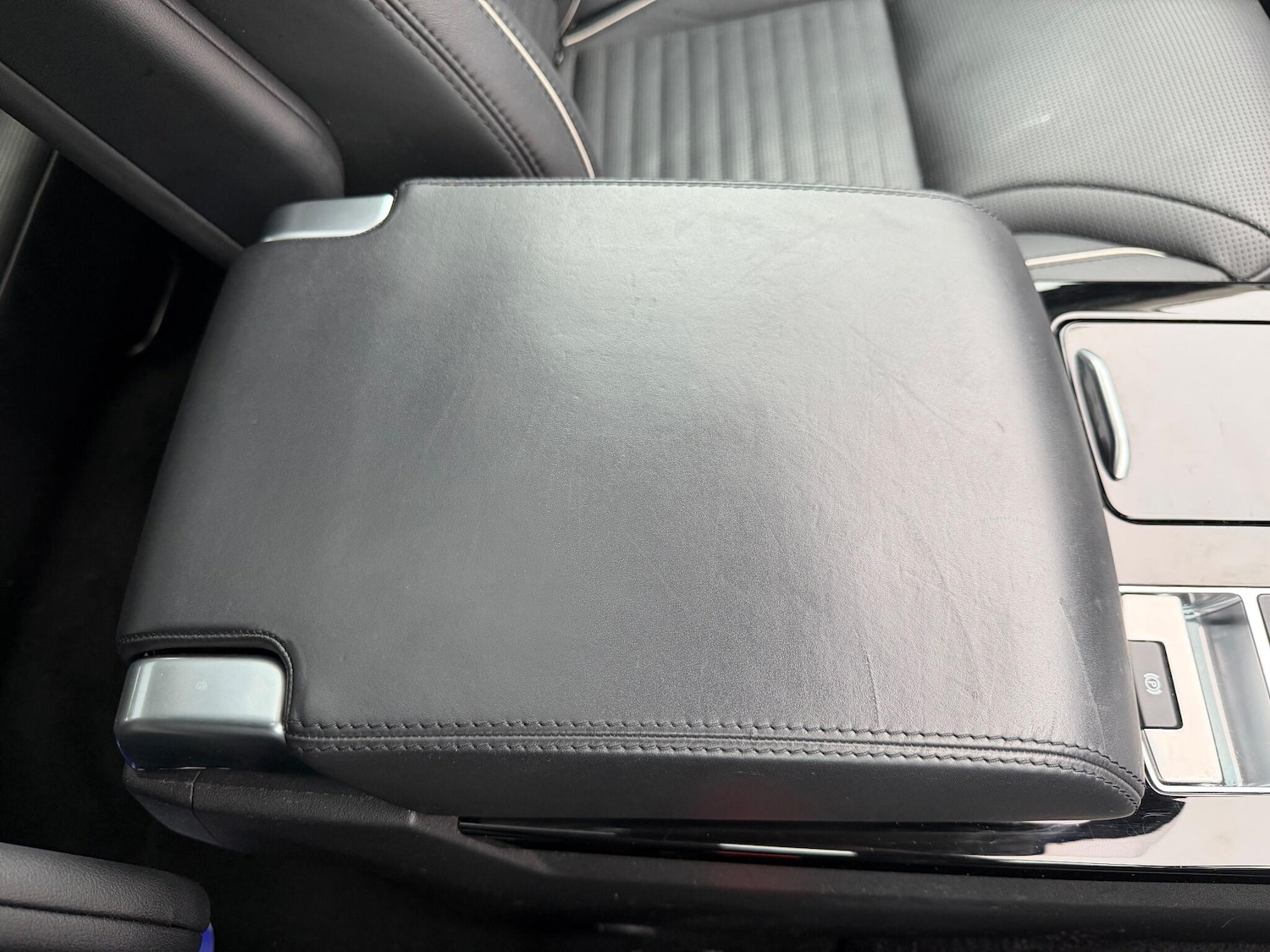 Used Land Rover Discovery 2017 for sale - 76850409: Photo 52