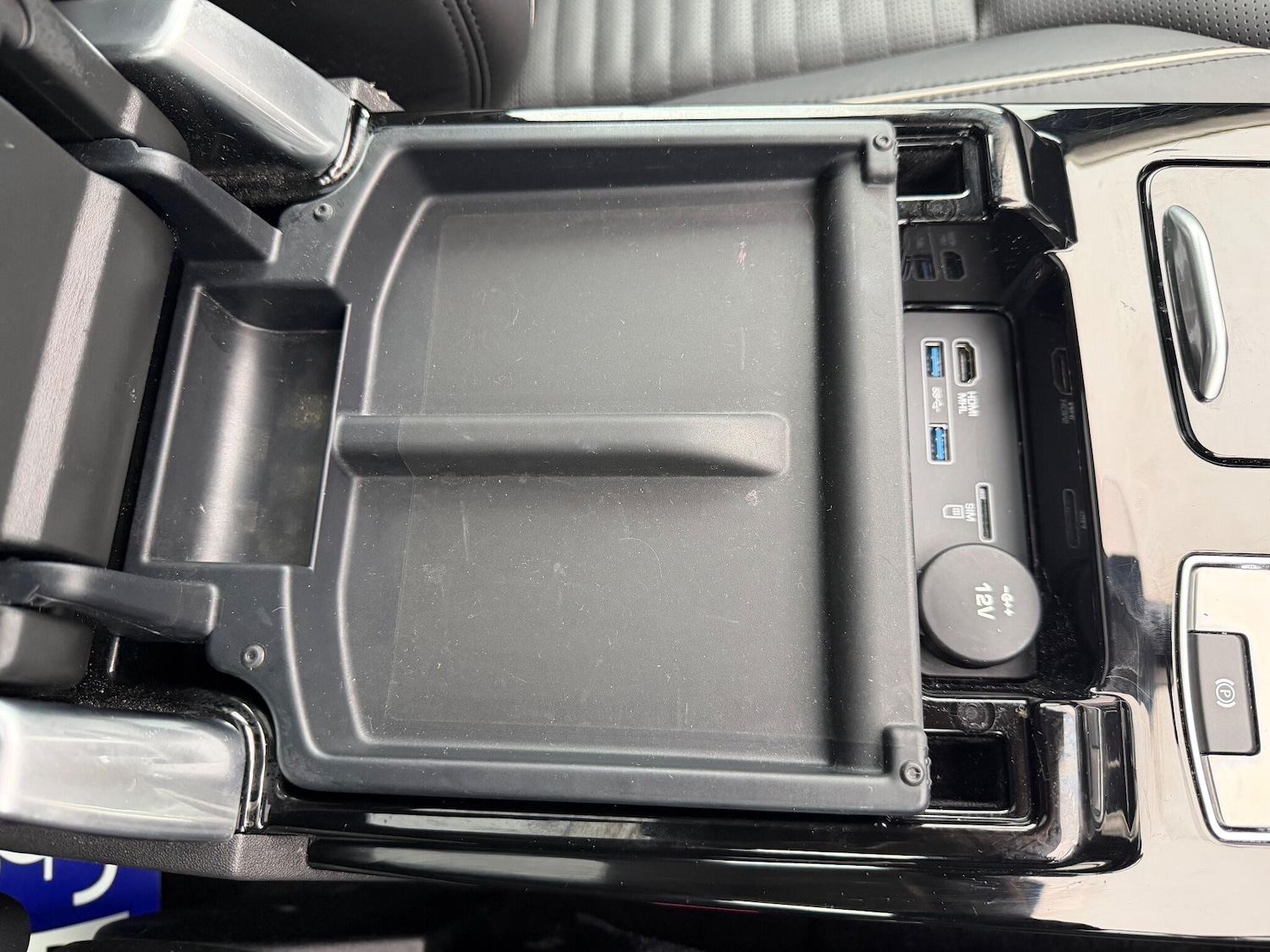 Used Land Rover Discovery 2017 for sale - 76850409: Photo 53