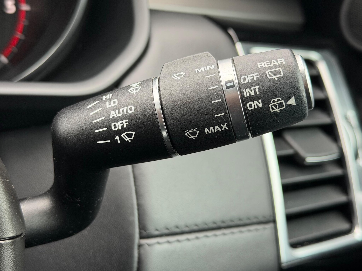 Used Land Rover Discovery 2017 for sale - 76850409: Photo 62