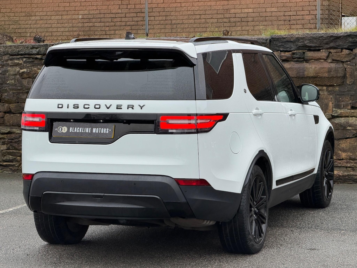 Used Land Rover Discovery 2017 for sale - 76850409: Photo 7