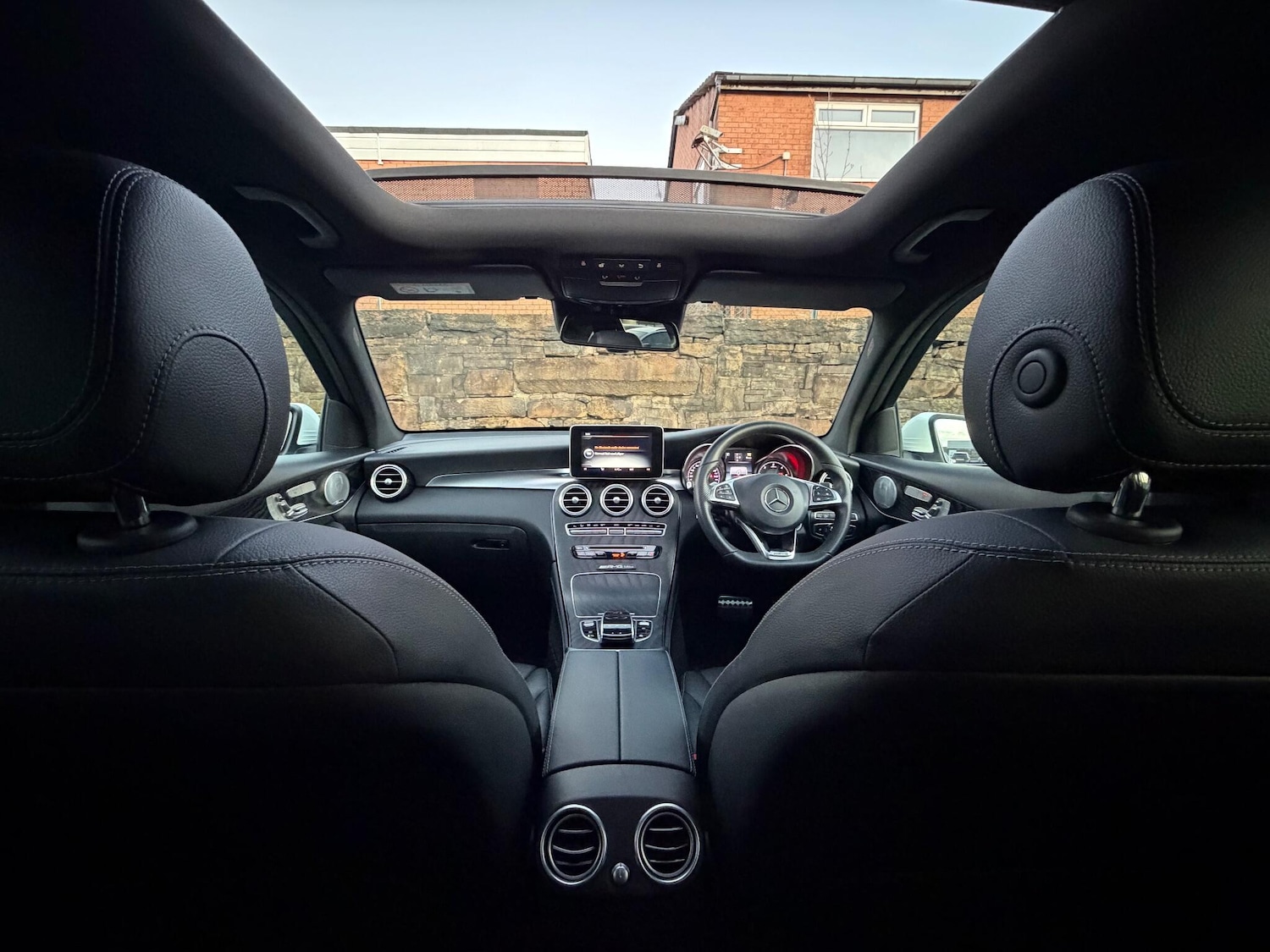 Used Mercedes-Benz GLC 2018 for sale - 76865324: Photo 11