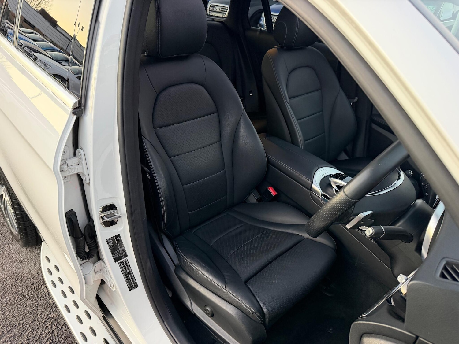 Used Mercedes-Benz GLC 2018 for sale - 76865324: Photo 18