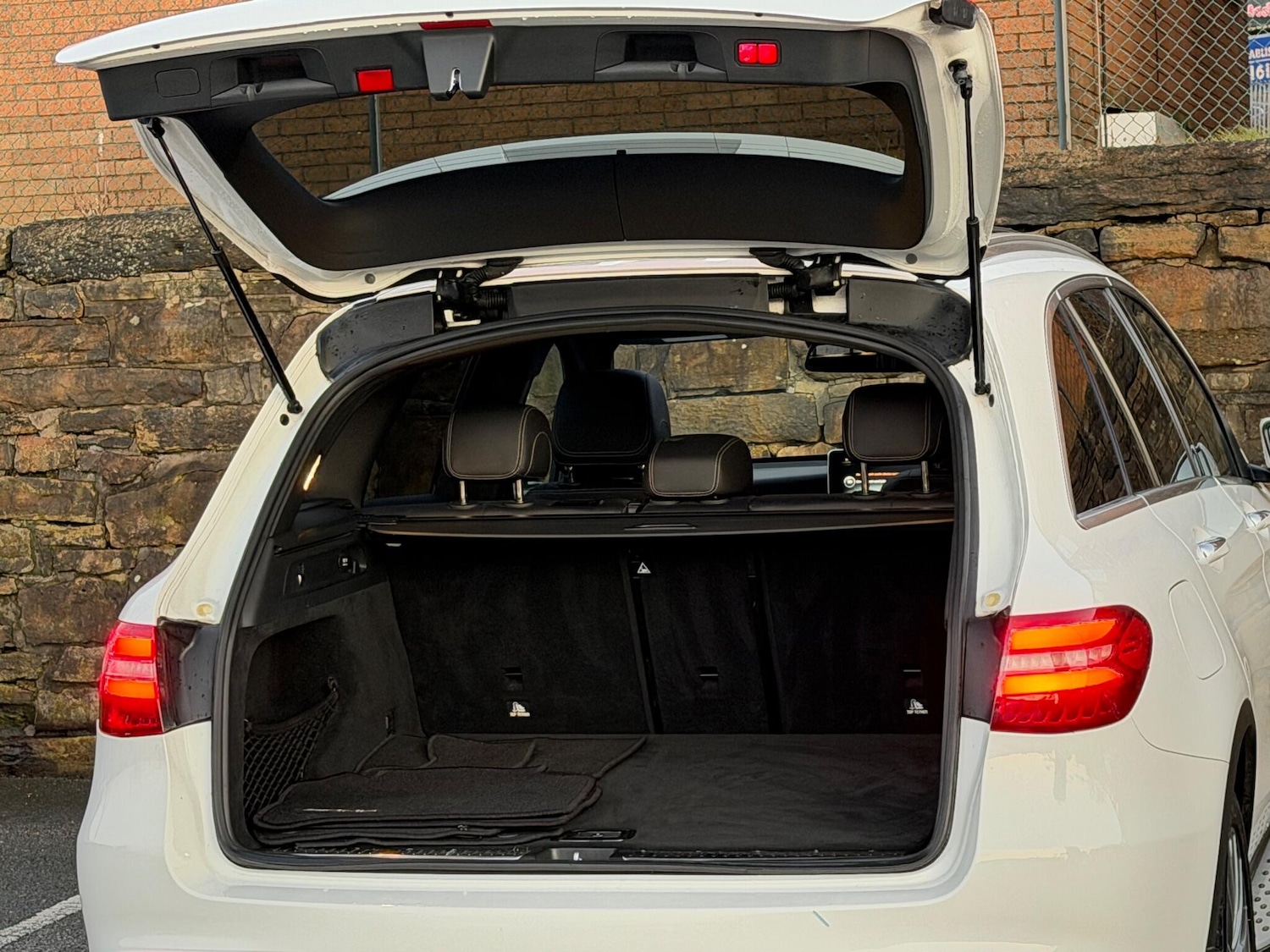 Used Mercedes-Benz GLC 2018 for sale - 76865324: Photo 21