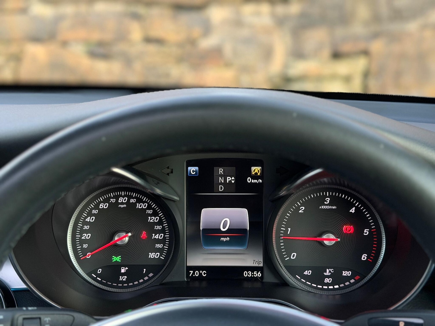 Used Mercedes-Benz GLC 2018 for sale - 76865324: Photo 24