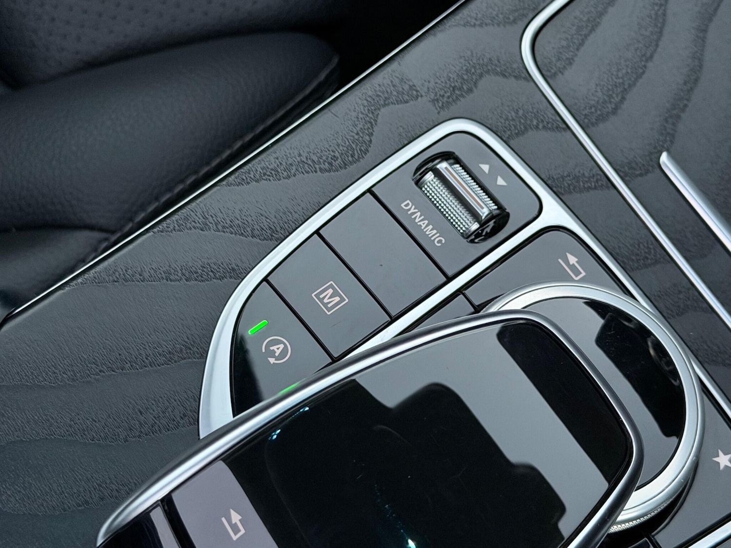 Used Mercedes-Benz GLC 2018 for sale - 76865324: Photo 44