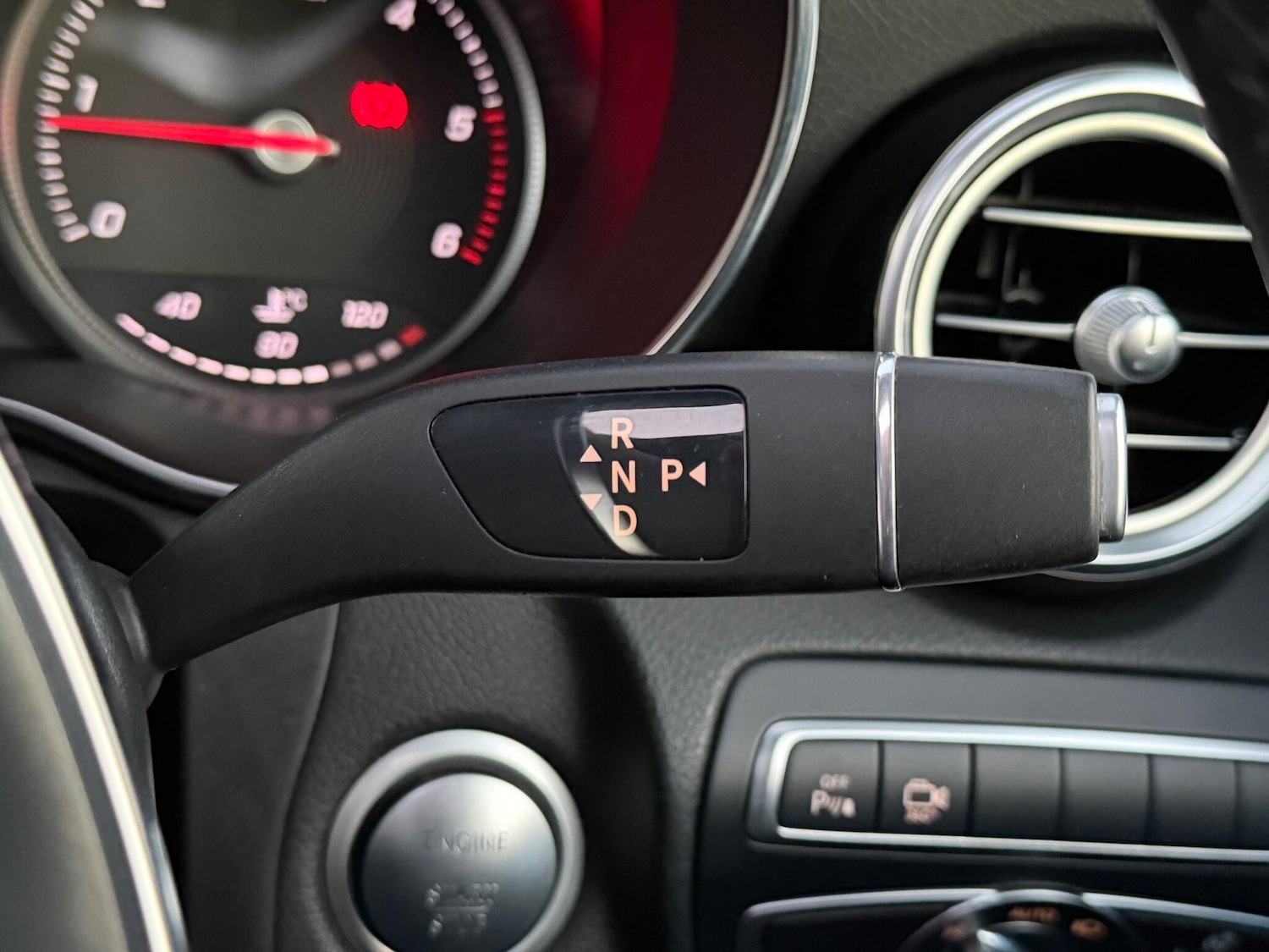 Used Mercedes-Benz GLC 2018 for sale - 76865324: Photo 53