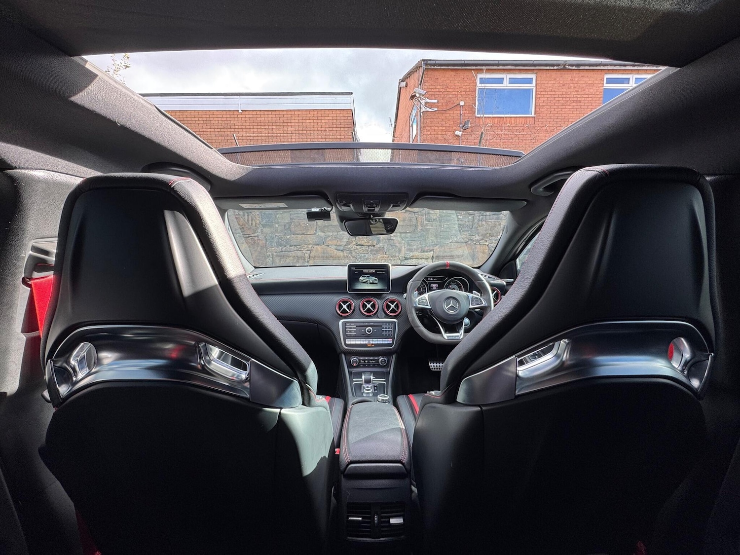 Used Mercedes-Benz A-Class 2015 for sale - 76370467: Photo 11