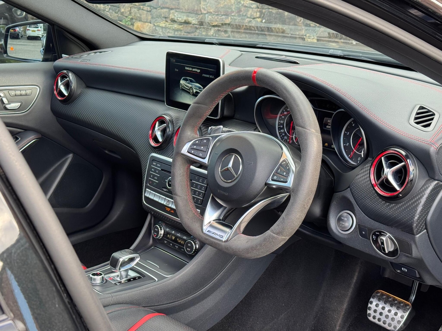 Used Mercedes-Benz A-Class 2015 for sale - 76370467: Photo 13