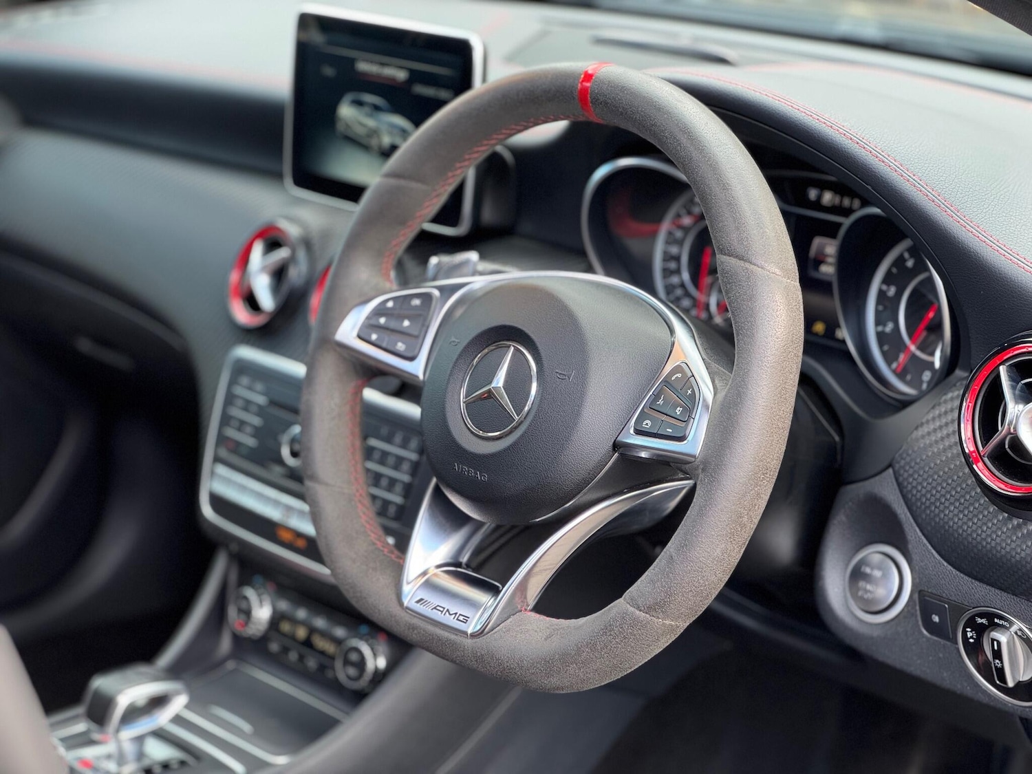 Used Mercedes-Benz A-Class 2015 for sale - 76370467: Photo 14