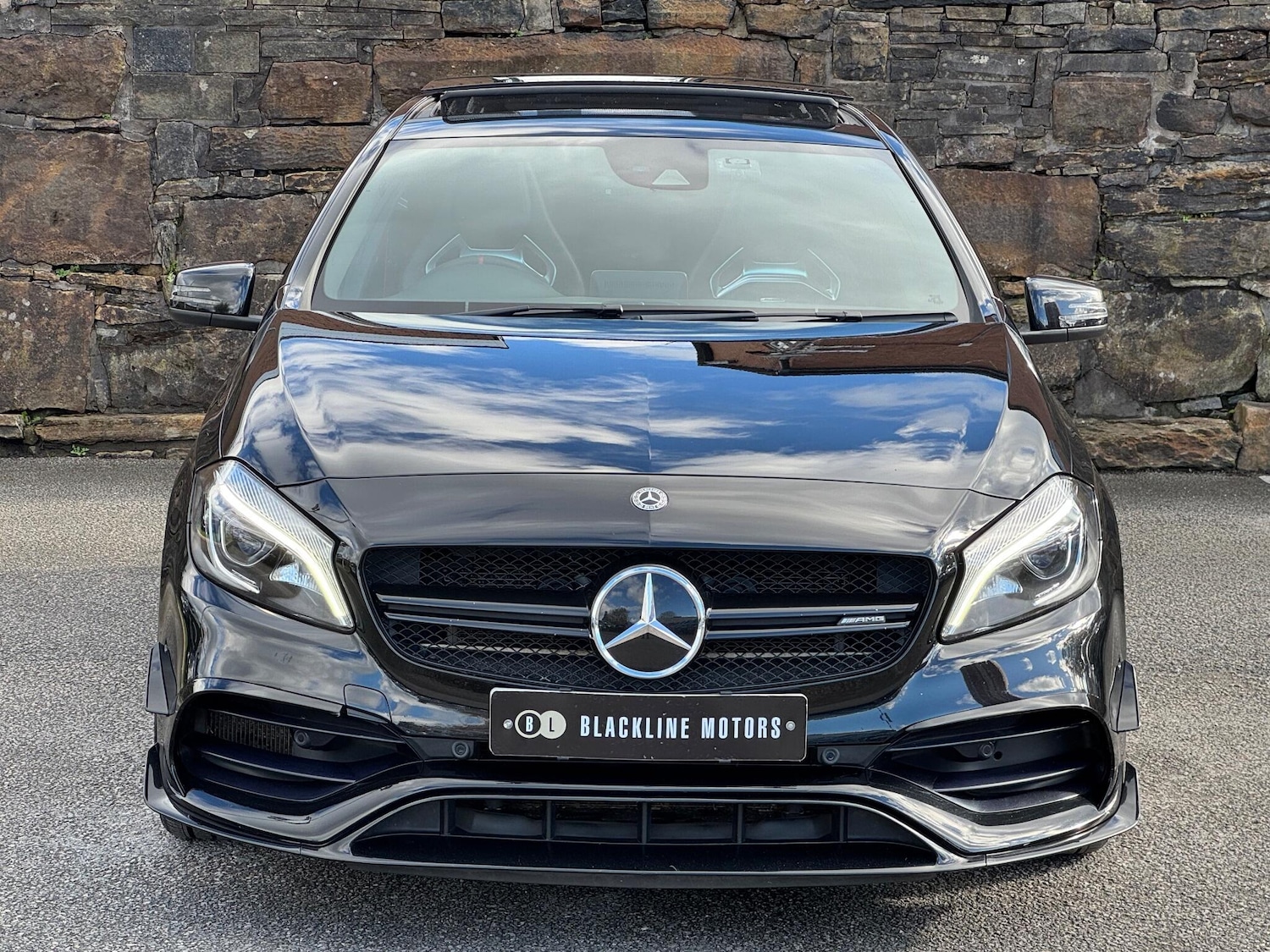 Used Mercedes-Benz A-Class 2015 for sale - 76370467: Photo 2