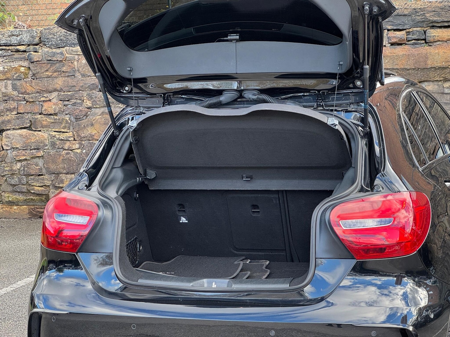 Used Mercedes-Benz A-Class 2015 for sale - 76370467: Photo 22