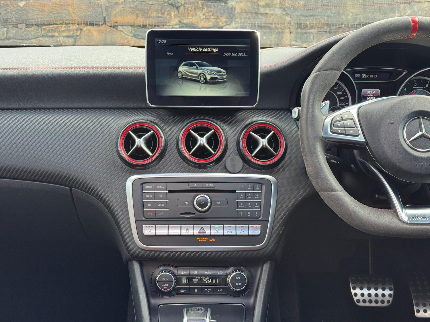 Used Mercedes-Benz A-Class 2015 for sale - 76370467: Photo 30