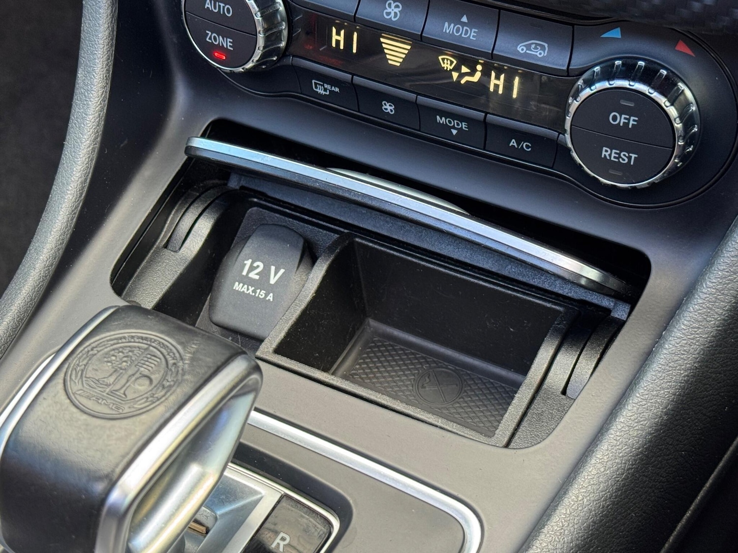 Used Mercedes-Benz A-Class 2015 for sale - 76370467: Photo 45