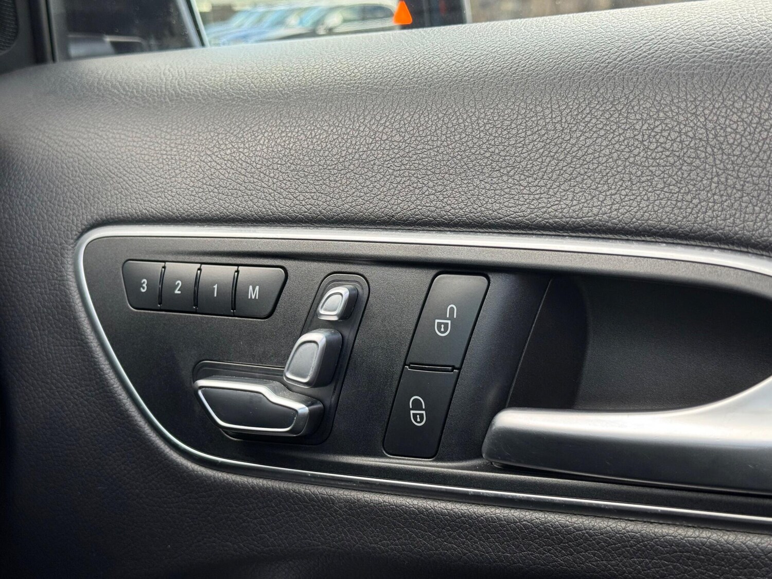 Used Mercedes-Benz A-Class 2015 for sale - 76370467: Photo 49