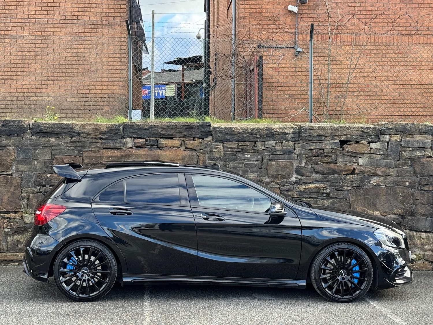 Used Mercedes-Benz A-Class 2015 for sale - 76370467: Photo 8