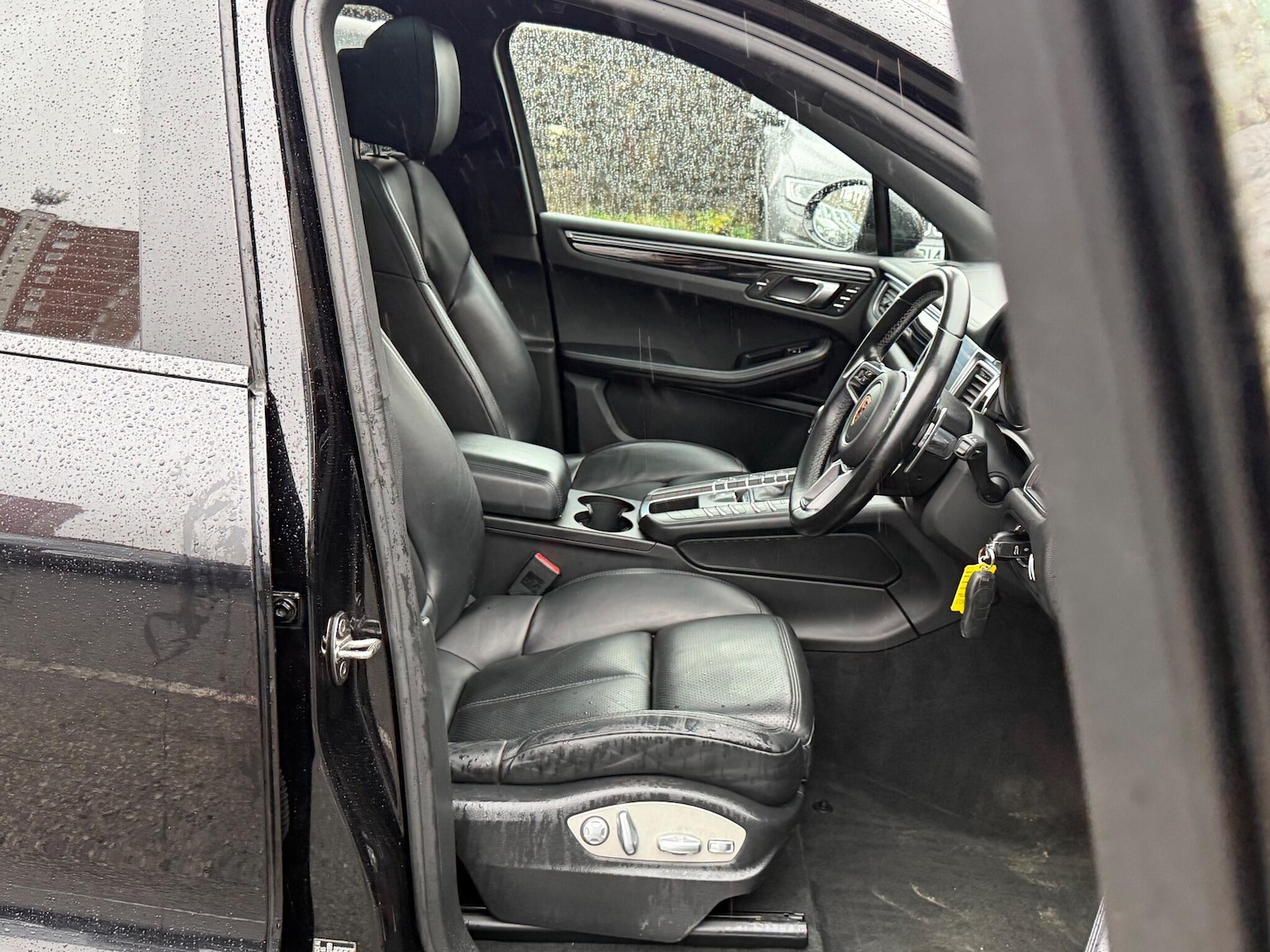 Used Porsche Macan 2017 for sale - 76990071: Photo 16