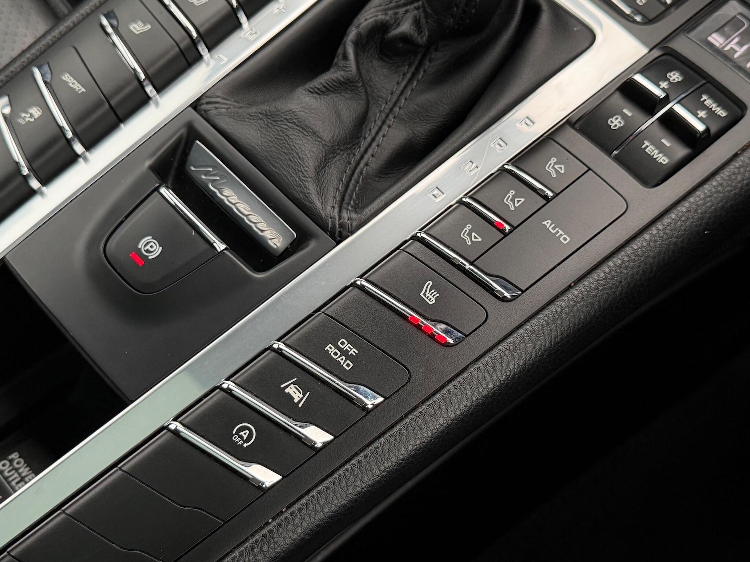 Used Porsche Macan 2017 for sale - 76990071: Photo 41