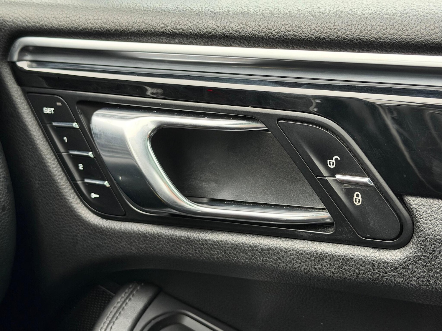 Used Porsche Macan 2017 for sale - 76990071: Photo 46