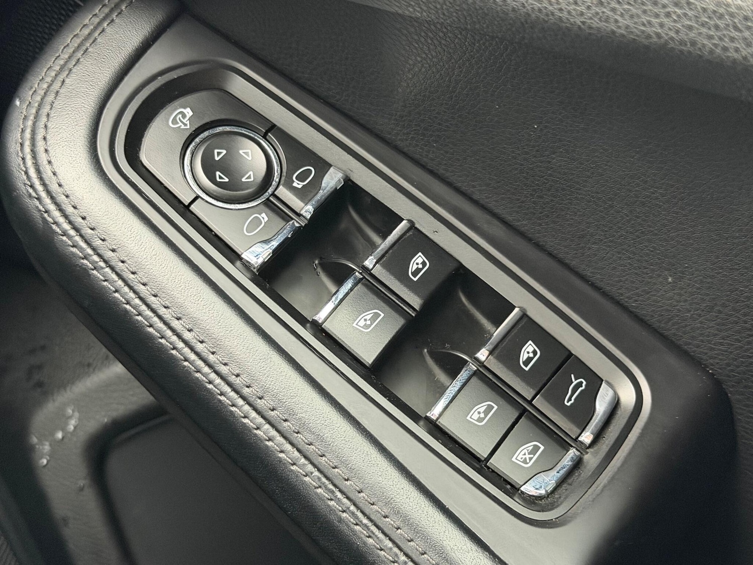 Used Porsche Macan 2017 for sale - 76990071: Photo 47