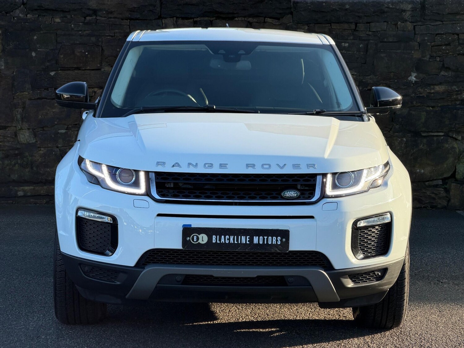 Used Land Rover Range Rover Evoque 2018 for sale - 77191695: Photo 2