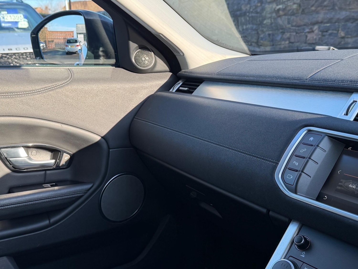 Used Land Rover Range Rover Evoque 2018 for sale - 77191695: Photo 42